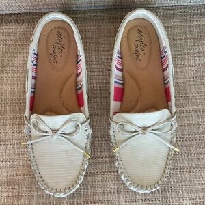 Dexflex Comfort Moccasin Style Loafers, sz 8-1/2